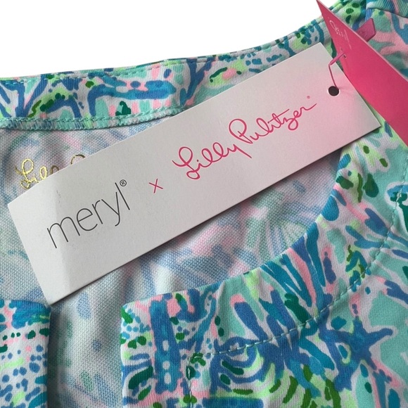 NWT Lilly Pulitzer Women’s UPF 50+ Karina Tunic in Surf Blue Soleil It On Me M - Picture 4 of 6